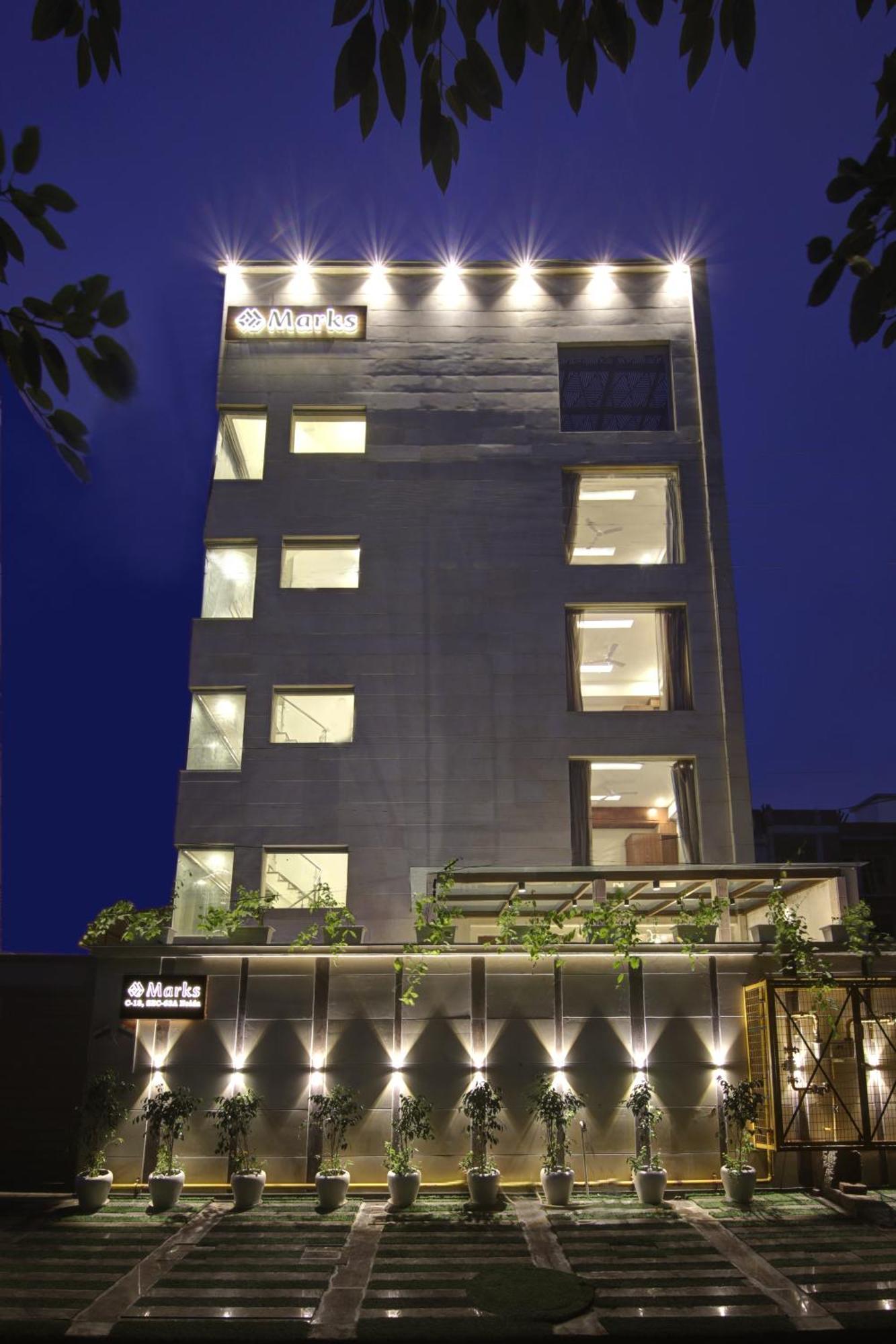 Marks Hotel & Banquet Нойда Екстер'єр фото